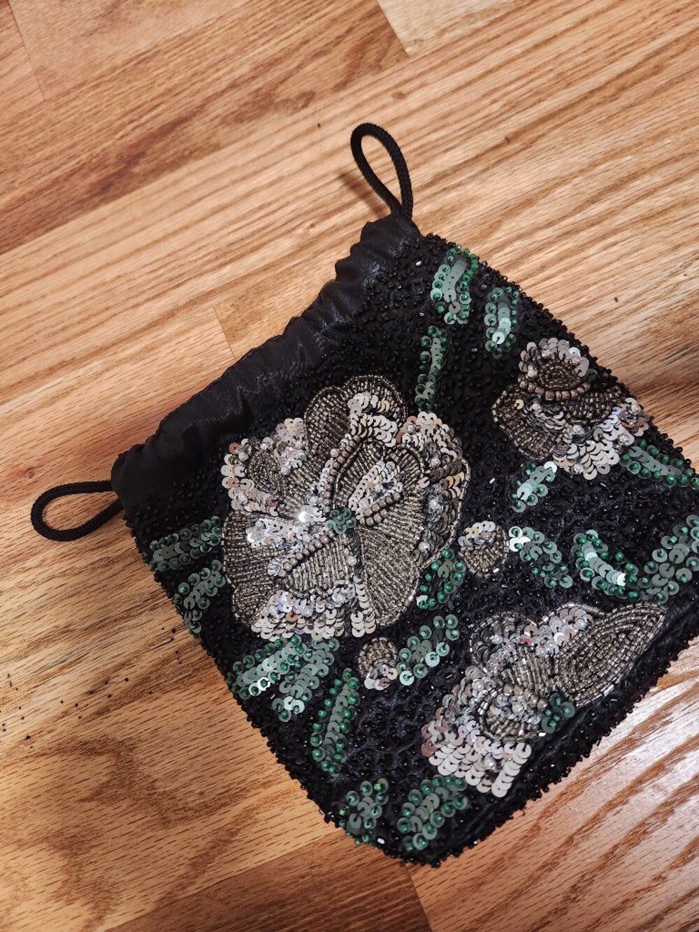 HVISK Beaded Bag l Silver Floral